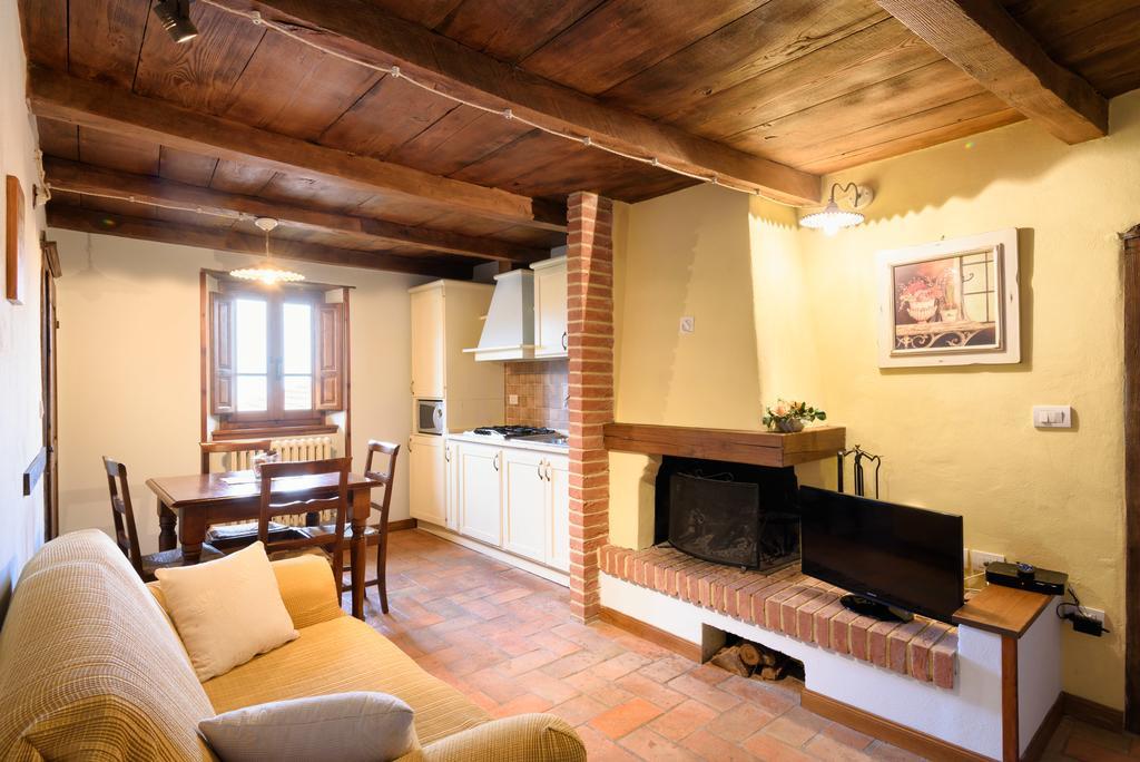 Ortignano Raggiolo Il Borgo Dei Corsi - Charming Holiday Apartments المظهر الخارجي الصورة