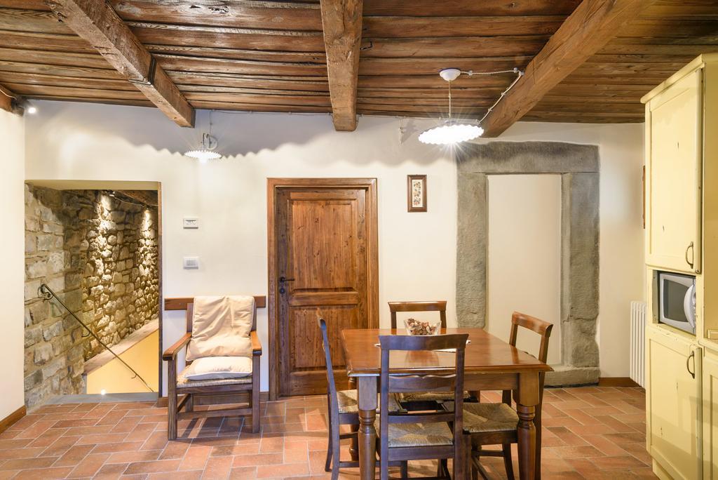 Ortignano Raggiolo Il Borgo Dei Corsi - Charming Holiday Apartments المظهر الخارجي الصورة