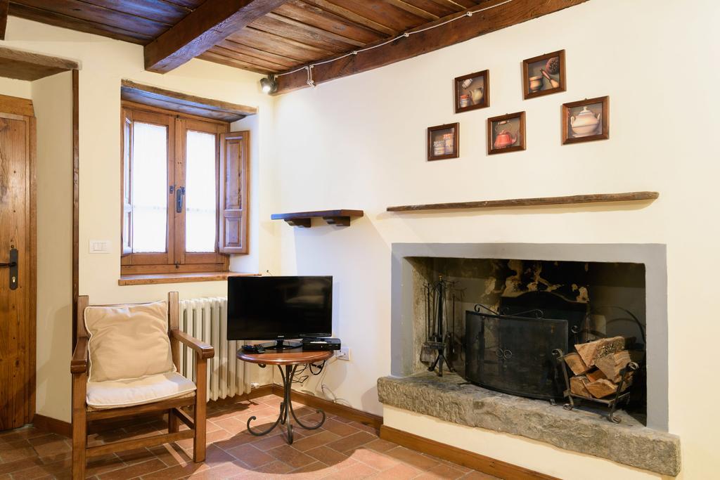 Ortignano Raggiolo Il Borgo Dei Corsi - Charming Holiday Apartments المظهر الخارجي الصورة