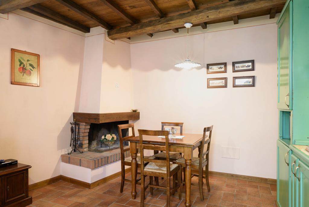 Ortignano Raggiolo Il Borgo Dei Corsi - Charming Holiday Apartments المظهر الخارجي الصورة