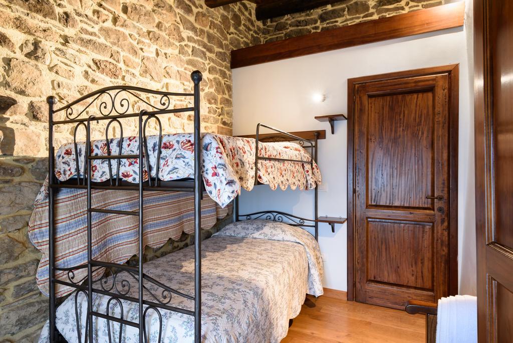 Ortignano Raggiolo Il Borgo Dei Corsi - Charming Holiday Apartments المظهر الخارجي الصورة