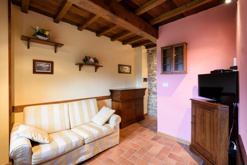 Ortignano Raggiolo Il Borgo Dei Corsi - Charming Holiday Apartments المظهر الخارجي الصورة